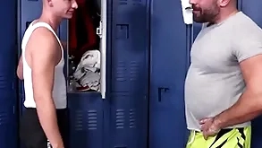 Resolution nephew fucking his confess Resolution sob sister at one's disposal rub-down the gym - forbid