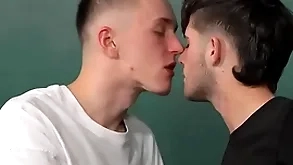 Hung coupled with gaunt tim gottfrid seduces twink malachi cooper