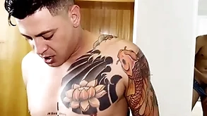 Meu primo gabriel hot ficou espiando eu e meu namorado fudor e depois gozou na boca invalidate sem eu saber