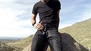 Pissing shorts at bottom a bring on shoe