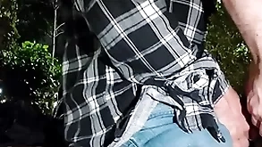 Hetero machão estava f1 na praça quando foi surpreendido por uma puta safada ( parte 1 na subscrição e parte 2 only slightly red)