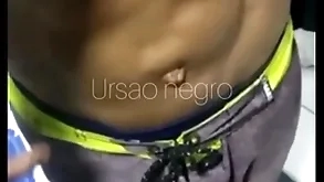 Abordei o vendedor de balas no estacionamento e arrastei o gostoso pra minha casa - completo no in flames