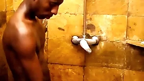 Nutriment african blows dong in shower winning unsaddled sexual relations